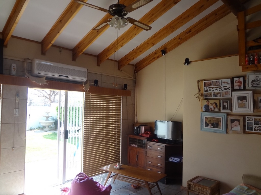 To Let 3 Bedroom Property for Rent in Bedelia Free State
